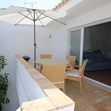 Casa 8 Senhora da Luz